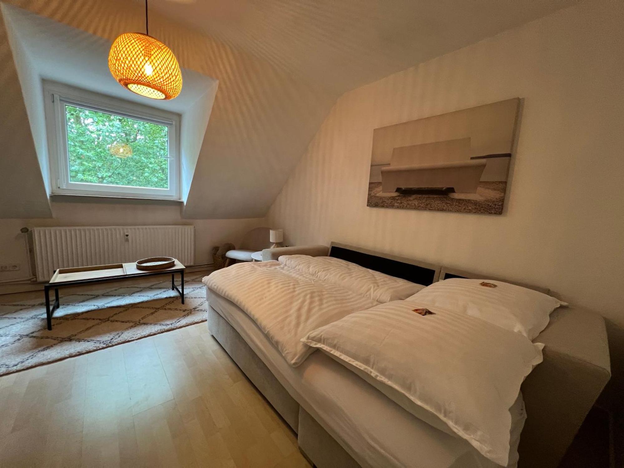 Apartment 50qm Dachgeschoss Zentral In Ehrenfeld *